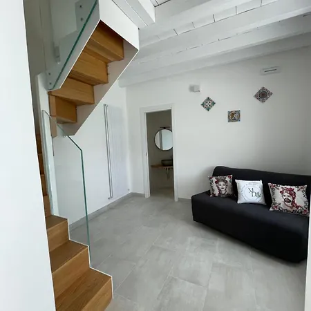 Maison Divaga Fleri