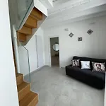 Maison Divaga Fleri
