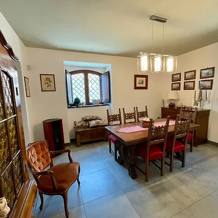 Semesterbostad Maison Divaga